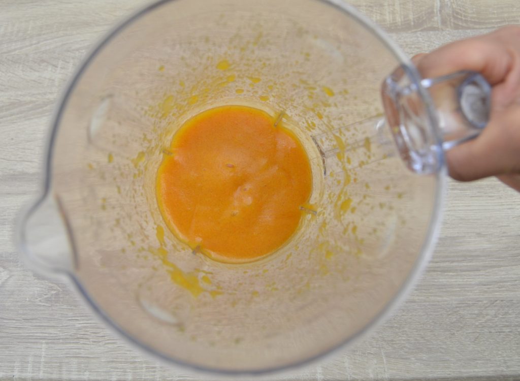 blended persimmon puree