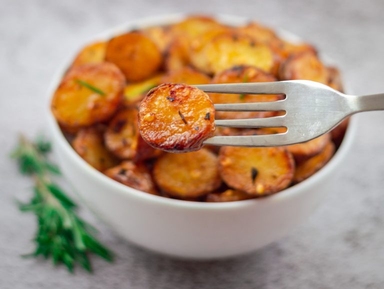 Crispy Roasted Baby Potatoes with Rosemary Flavours Treat