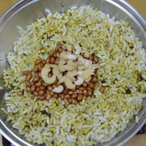 Mint Murmura Chivda (Spicy Puffed Rice) - Flavours Treat