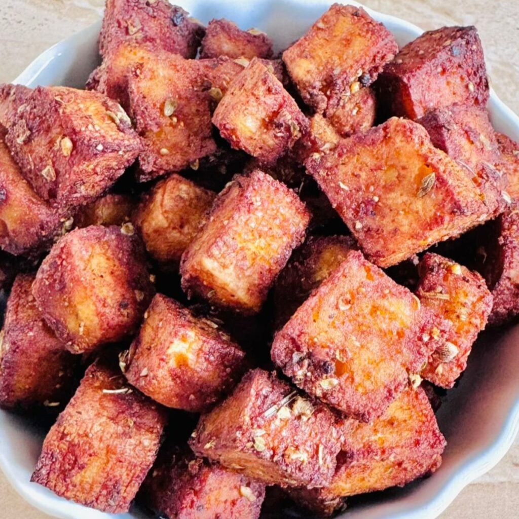 close up image of crispy baked tofu without cornflour.